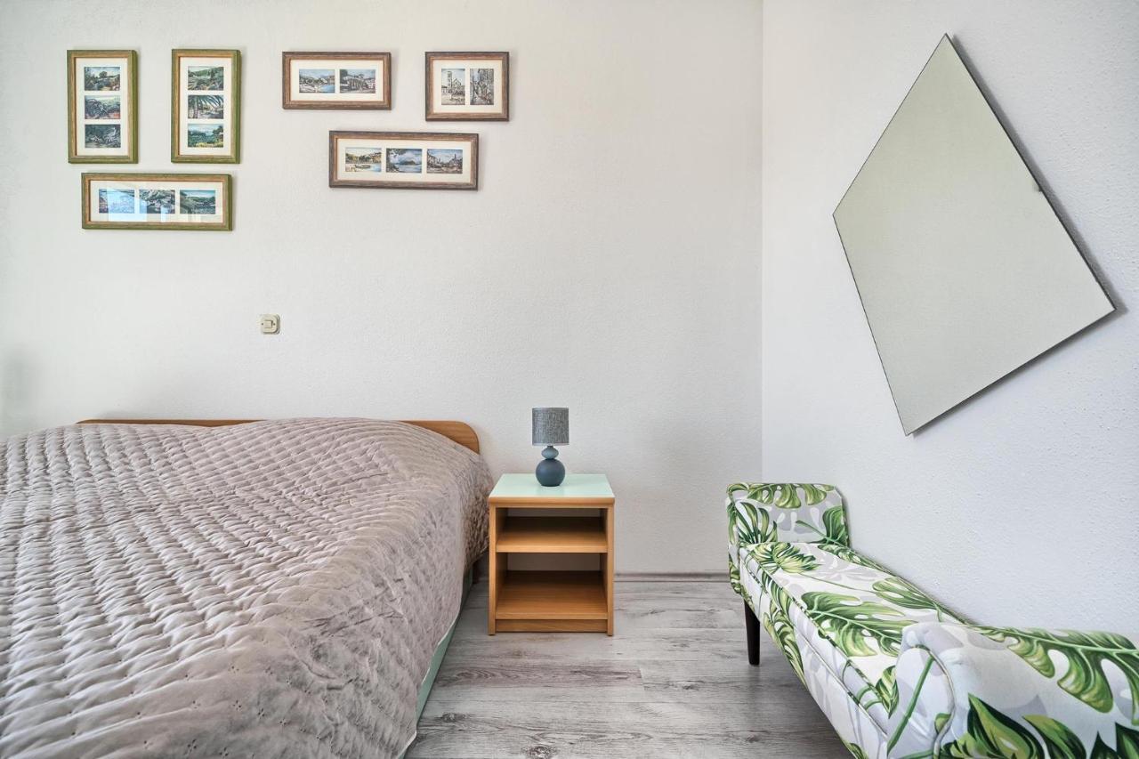 Apartments Irena Хвар Екстериор снимка